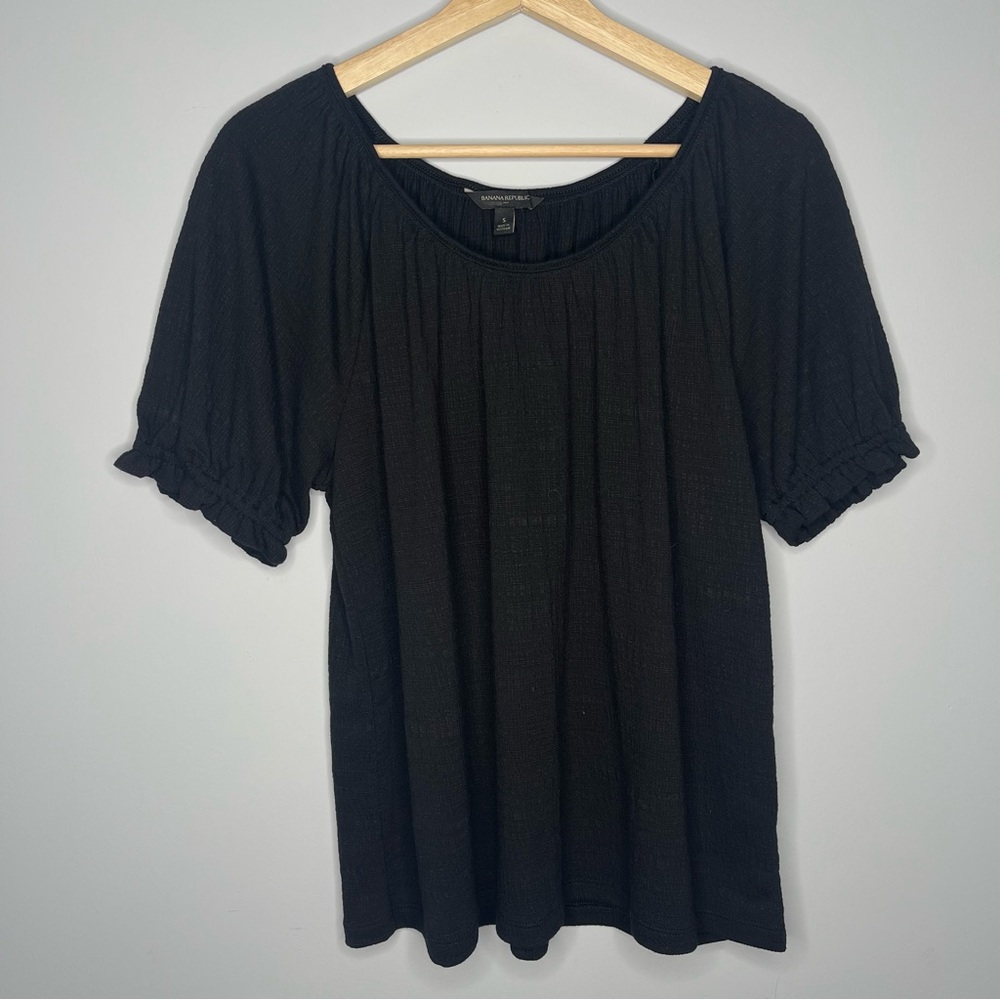 Banana Republic‎ Crinkle Smocked Top (Small)